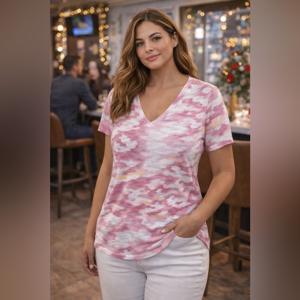 NWT FDJ French Dressing Jean Pink Cloud Tie-Dye V-Neck T-Shirt Size Small